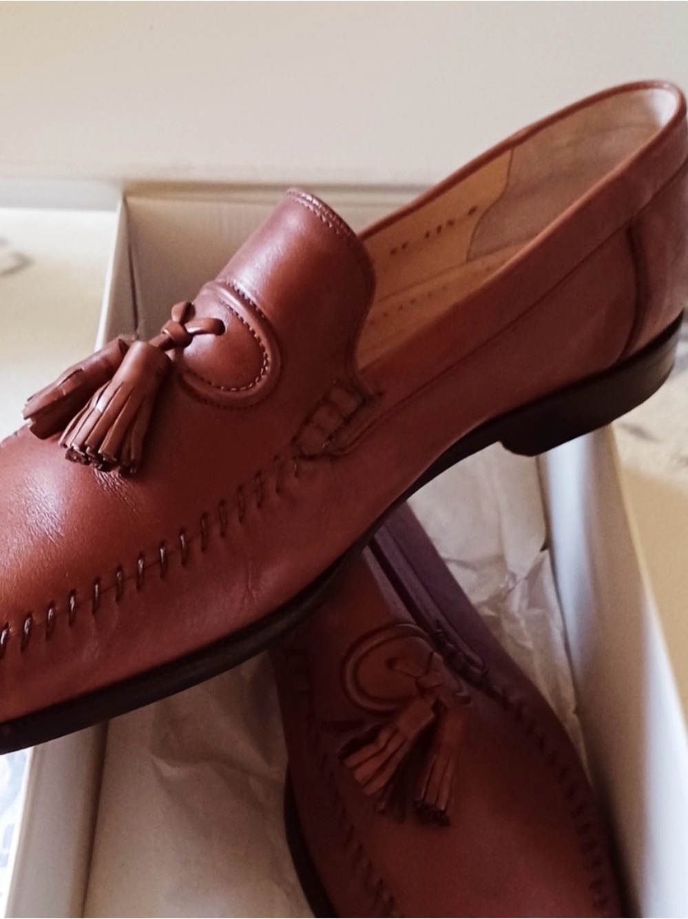 New with box! Sandro Moscoloni Brown Leather Tassel Loafers